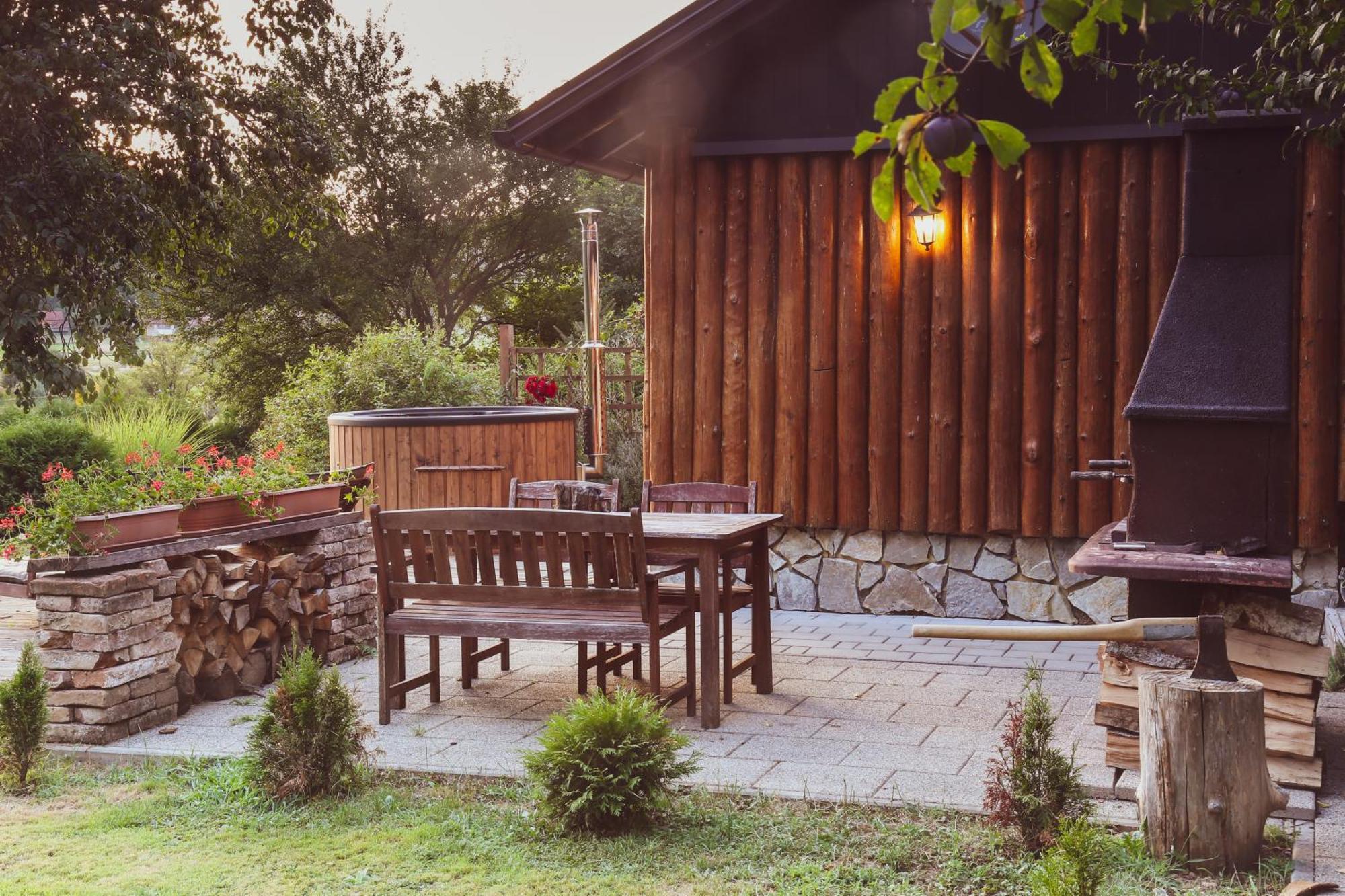 House Arupium - Hot Tub Villa Otočac Exteriör bild